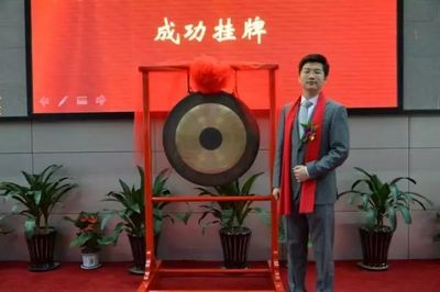 愛(ài)創(chuàng)周簽 王舒的創(chuàng)業(yè)書《看不完的風(fēng)景畫》與軟件銷售之旅